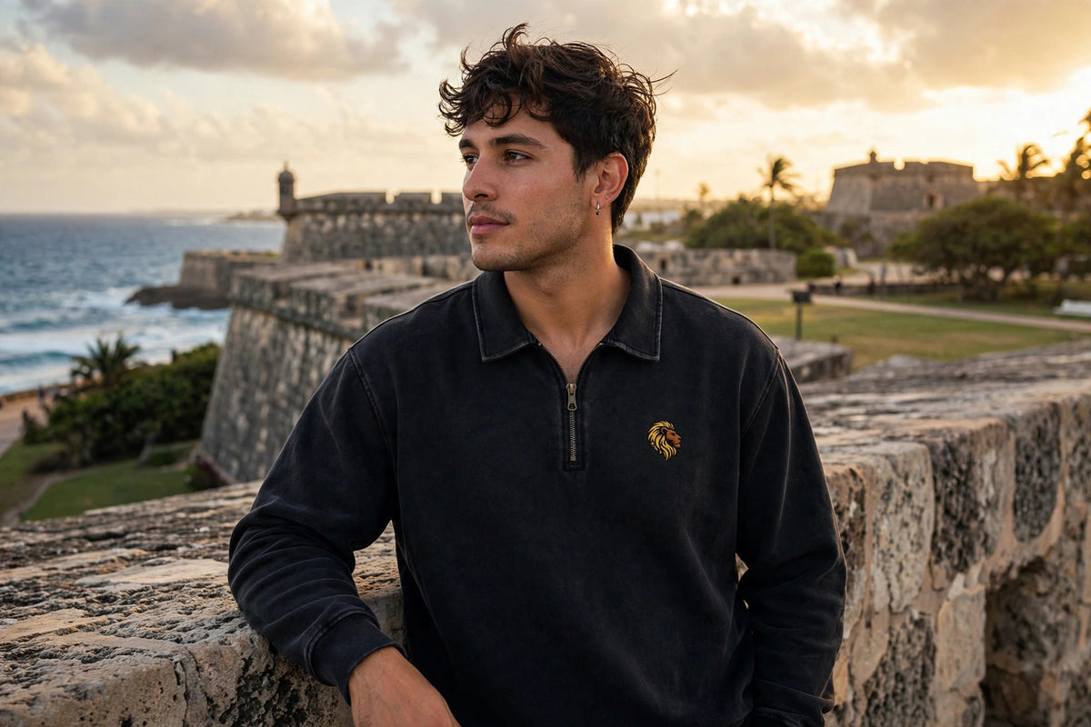 Modelo usando The One Vintage Wash Quarter-Zip Sweatshirt